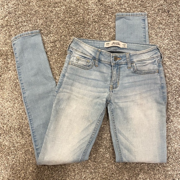 Hollister Blue Skinny Jeans with Natural Fading - Picture 2 of 3